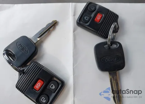 2002 Ford F-150 Lariat/Xl/Xlt from USA, damaged, VIN 2FTRX18L22CA79965